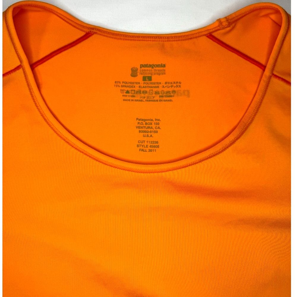 Patagonia Women's slim fit Size Large Short sleeved shirt